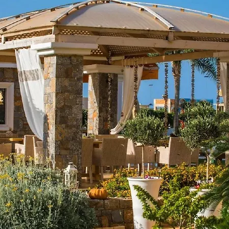 Aparthotel Socrates 3*