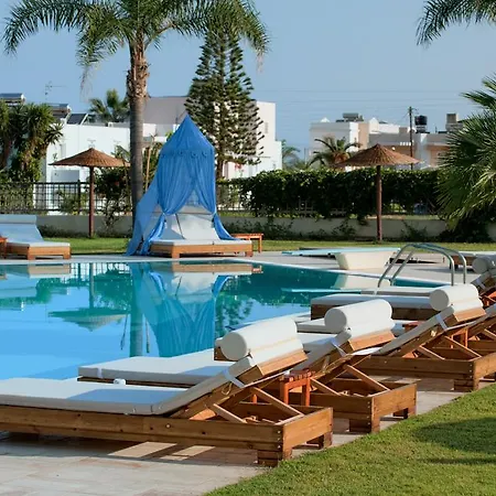 Aparthotel Socrates