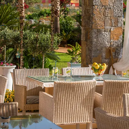 Aparthotel Socrates Malia