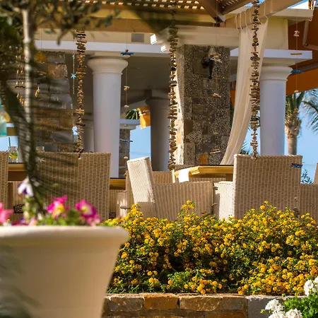 Socrates Aparthotel